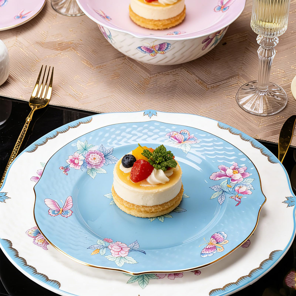 Bone China 12-Piece Dinnerware Set for 4 Z1089