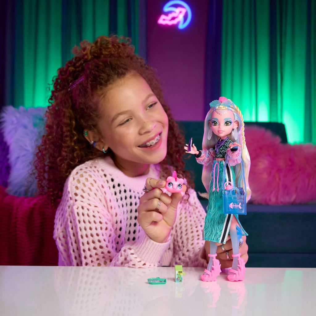 Blue Doll with Pet Piranha U2163