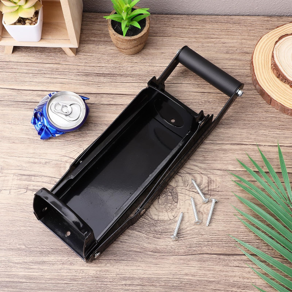 Heavy Duty Metal Can Crusher Q30387